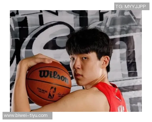 拓记:开拓者首战森林狼或启用小个阵容杨瀚森预计替补出战15分钟 拓记:开拓者首战森林狼或启用小个阵容杨瀚森预计替补出战15分钟