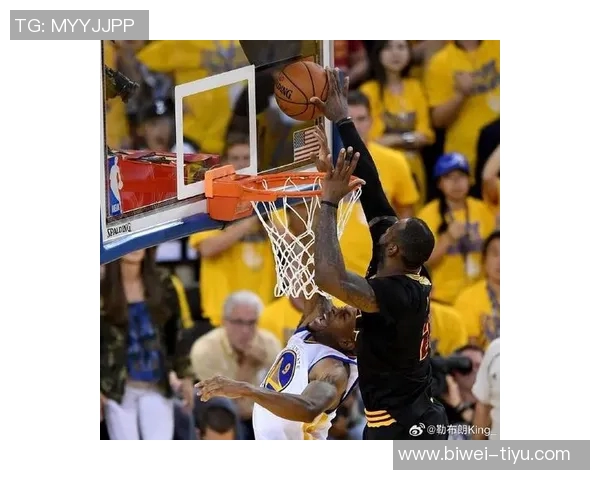 布莱斯前场篮板补篮詹姆斯兴奋转发赛场瞬间赞叹6号表现出色